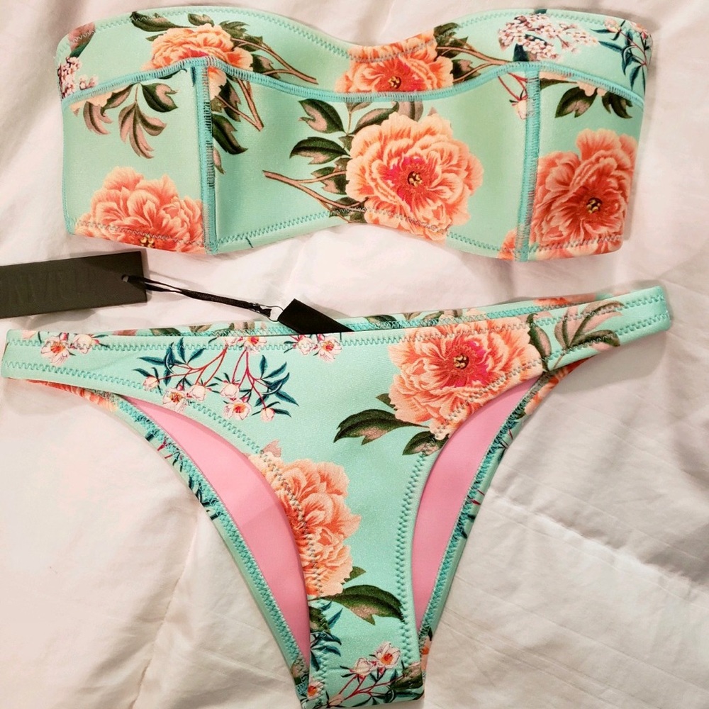 TRIANGL Bandeau Floral Bikini S++/L